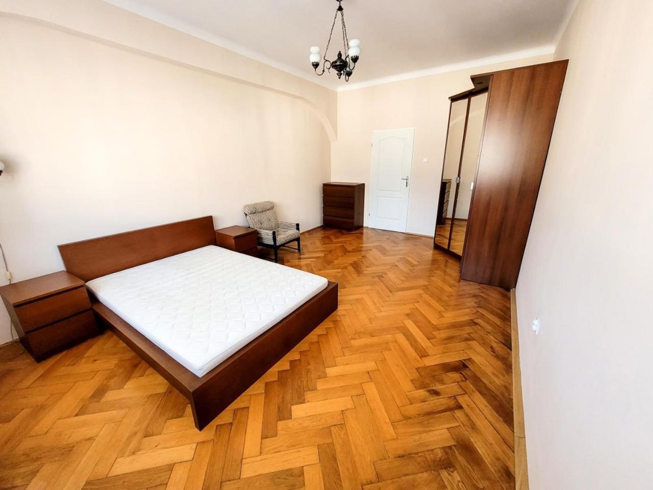Wild Solutions Sauna Apartments Cracovia Esterno foto