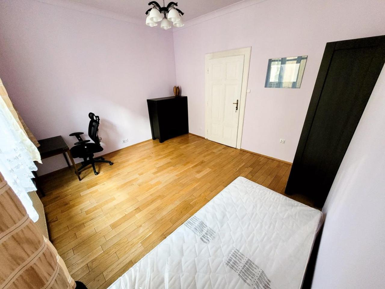 Wild Solutions Sauna Apartments Cracovia Esterno foto