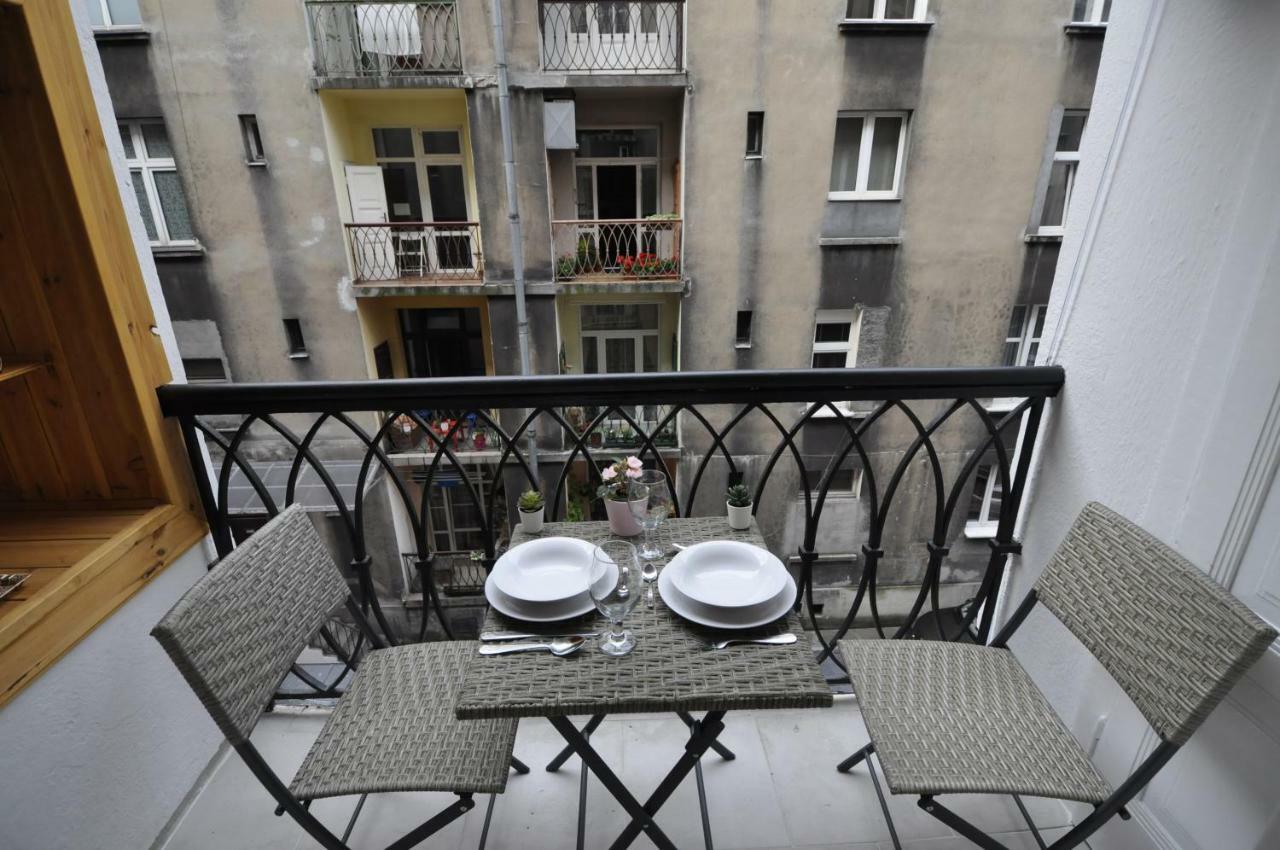 Wild Solutions Sauna Apartments Cracovia Esterno foto